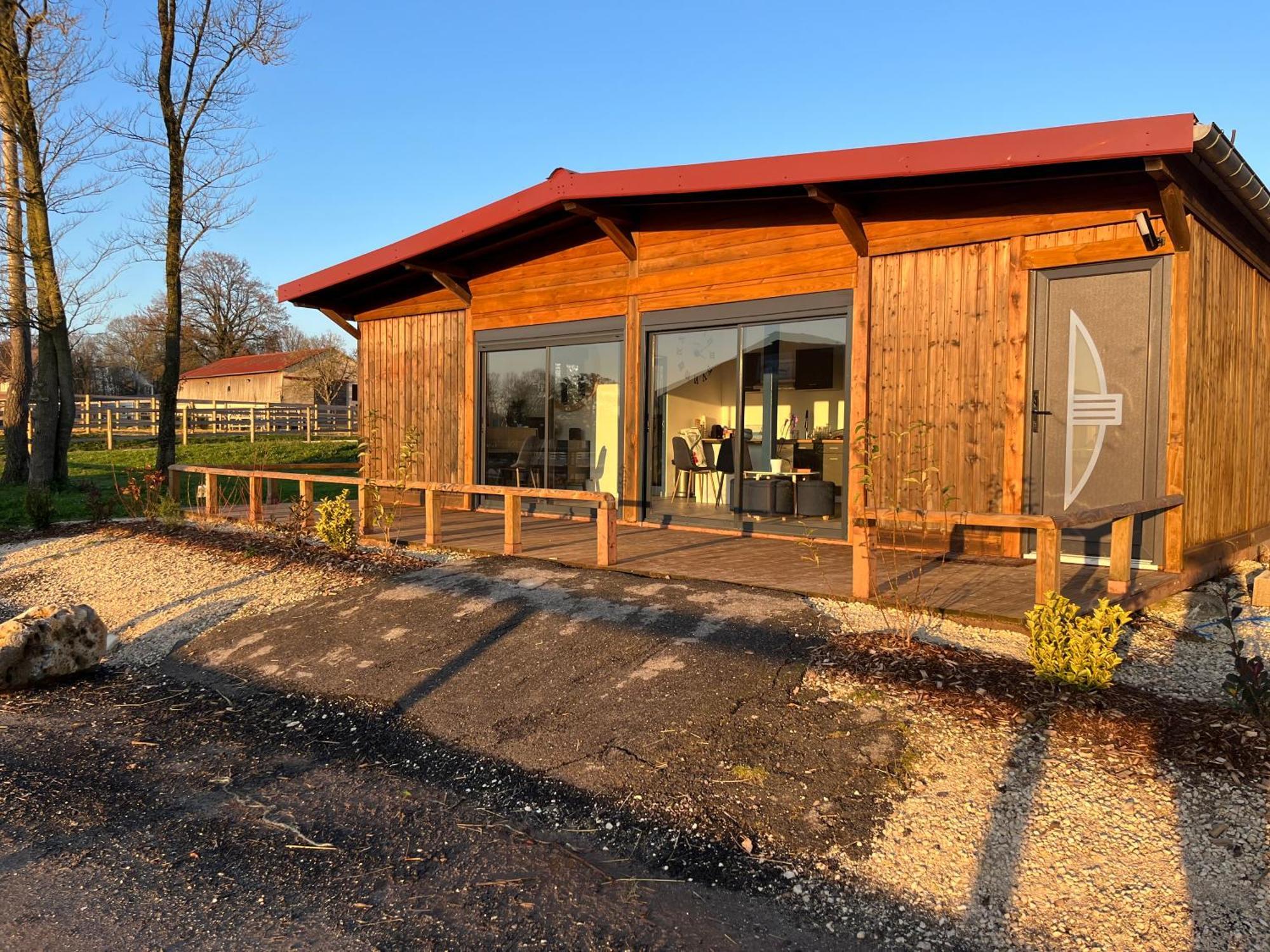 Petit Chalet Au Coeur De La Foret Proche Disney La Houssaye-en-Brie Exterior photo